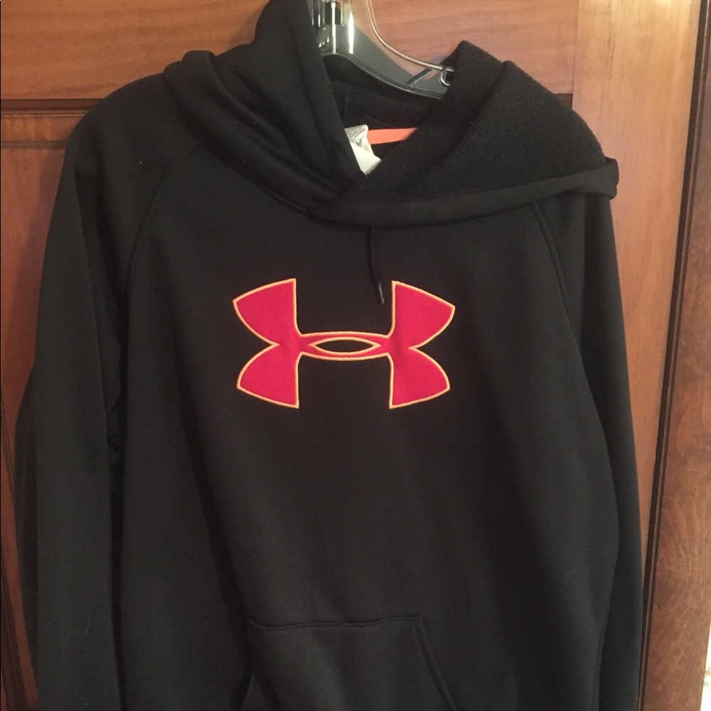 Under Armour Sweatshirt